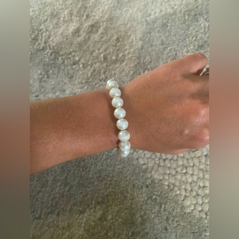 White Large Beaded Elastic Bracelet